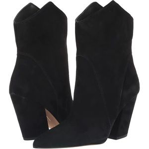 NWT Dolce Vita Nestly Bootie Black Suede